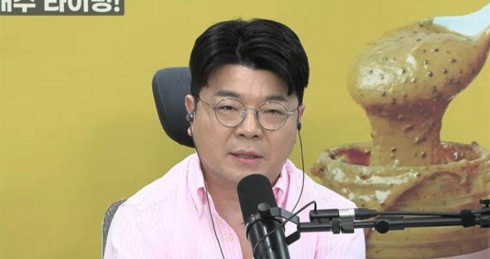 최욱 “일베 탱크로 밀자는 발언 죄송…극우에 사과하는 건 아냐”