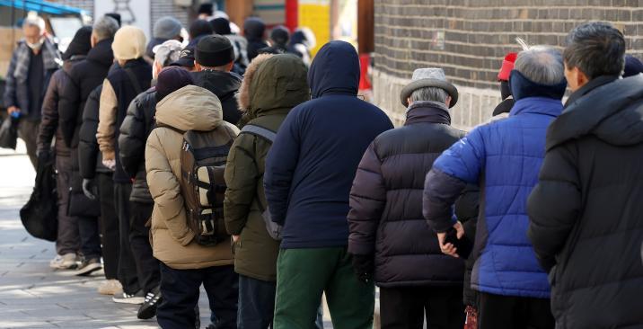 90세 이상 초고령자 45% 혼자 살아…10명중 6명 “외롭다”