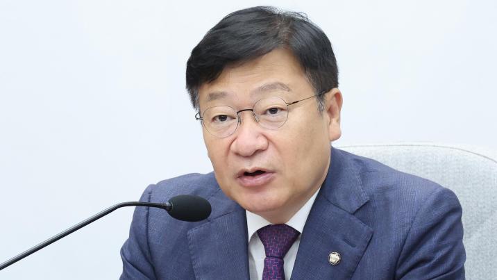 정점식 “장동혁 거취, 단시일 내 해결 어려워…한동훈 복당, 아직 시기 안돼”