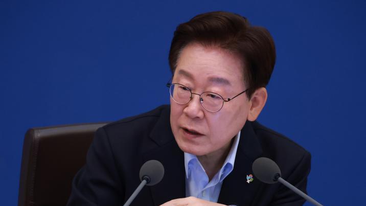 李, 세월호 생존자 비보에 “참담한 마음…상처 후벼파는 일 있어선 안돼”