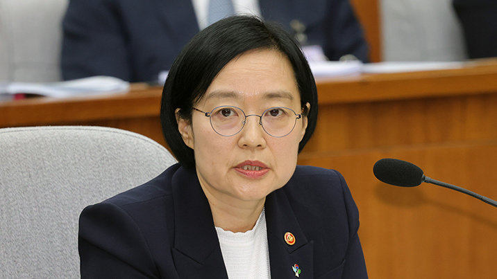 “6·25는 북침” 말실수한 한성숙…곧바로 “긴장했다, 죄송”