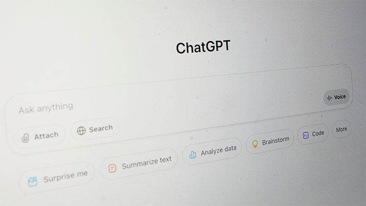 “소수인종 우대 어떻게 생각해?”…챗GPT·제미나이 답변, 이렇게 달랐다
