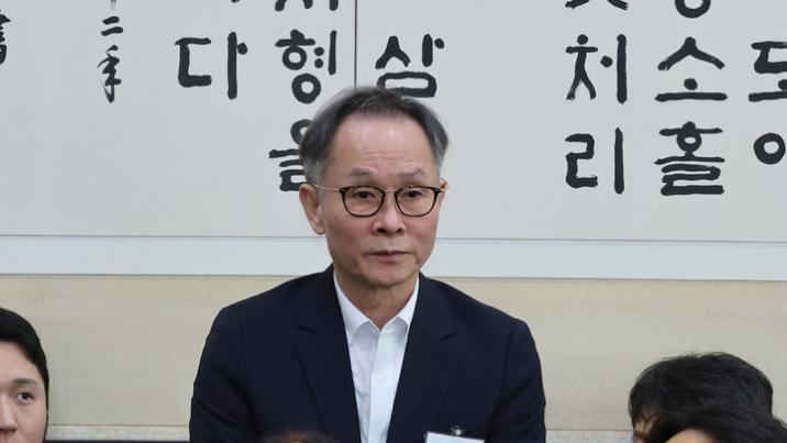 ‘연어 술파티’ 증언 前KH부회장, 前연인 흉기위협·감금…징역 4년