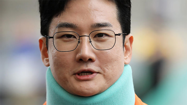 ‘피습 자작극’ 의혹 정이한 前부산시장 후보 구속영장