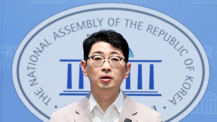 해외 1년 파견된 선관위 직원, 오픈채팅방 관리가 업무실적