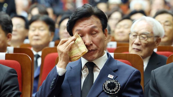 김민석, DJ 추모식서 “막내 비서실장이 당대표 돼 인사드린다”