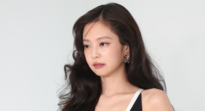 “제니, 제발 아디다스 떠나라”…불매운동 불똥, 무슨일?