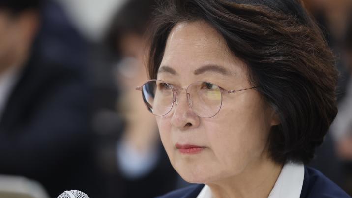 추미애 “李와 각 세우며 대권행보? 여의도지사는 오해”