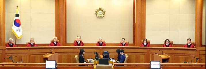 헌재 “공무원 퇴직연금 지급 시기 60→65세 연기, 문제 안 돼”