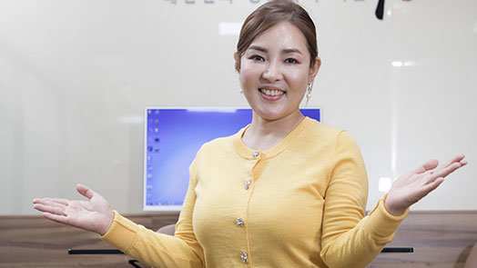 ‘10번 북송’ 그녀, 73만 유튜버 되다…탈북 유튜브 ‘유미카’ 이야기