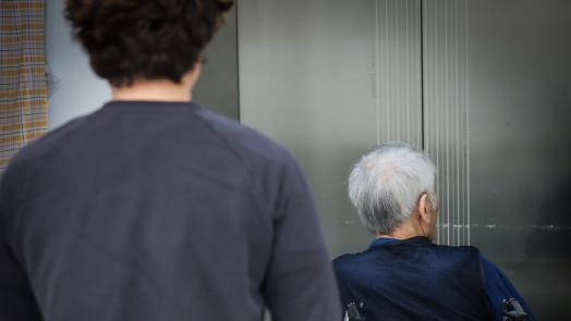 ‘친구’란 말에, 치매 아버지는 고향땅 800평을 팔았다