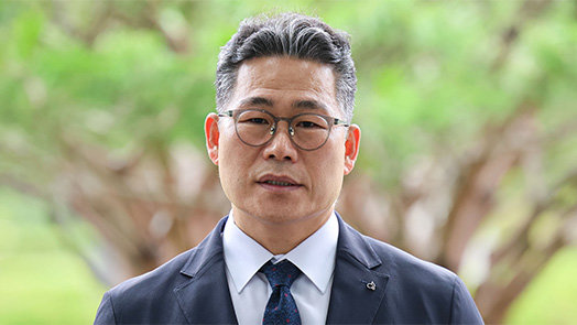 ‘세관 마약수사’ 막장…백해룡 “함부로 기각” 압색영장 공개