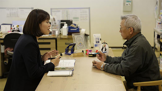 치매 발병전 스스로 후견인 지정, 한국 229명 vs 일본 12만명