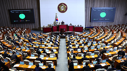 與 “내란 신속 재판”…헌재로 넘어가면 되레 지연될 수도