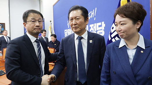 정청래 “지선前 조국당과 합당 논의 중단…국민-당원께 죄송”