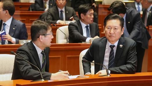 친명, 김어준과 선긋기… 유튜브 출연 취소하고 “법적조치” 성토
