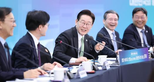 충청통합론 띄운 李대통령…“충북까지 거대 통합 고민해봐야”