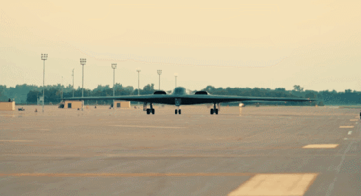 레이더 비웃는 ‘하늘의 암살자’… 전쟁 바꾼 스텔스기