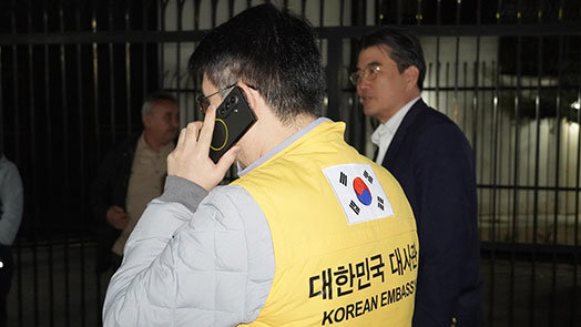 주이란대사관 23명에 1억 포상…“위험 무릅쓰고 국민 탈출 지원”