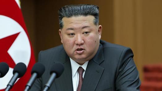 김정은 유고시 자동 핵공격…北헌법에 지휘권 위임 명시