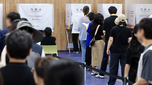 사전투표율 23.51% 역대 지선 최고…1050만명 선택 마쳤다
