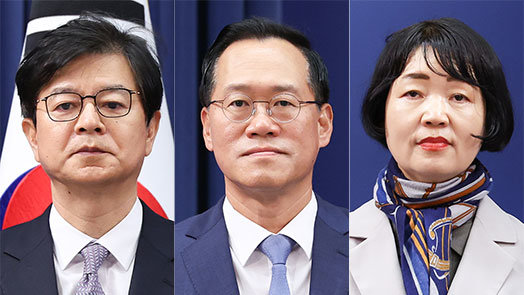 靑 홍보수석 성기홍·민정수석 한찬식·사회수석 김경자