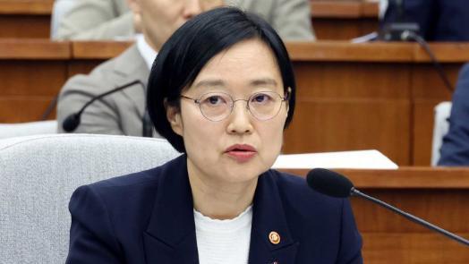 “6·25는 북침” 말실수한 한성숙…곧바로 “긴장했다, 죄송”