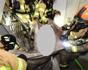 서울 은평구서 부친 살해 후 방화한 30대 추락사