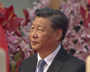 中 시진핑, 순국선열 추모 행사 참석…기념비 헌화하며 애국심 강조