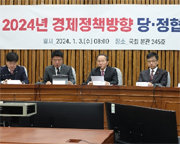 “전통시장 소득공제율 40→80%… 소상공인 전기료 20만원 감면”