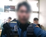 “니예니예” 韓경찰 조롱한 외국인에…“공권력 무시하나” 공분