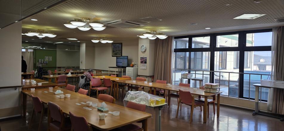 침대 밖으로 나와야 산다