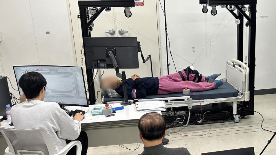 누워서 재활하는 ‘맞춤형 로봇’ 개발…근육사용 73%↑
