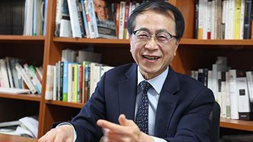 “‘난 아직 젊다’는 그 믿음이 건강을 부릅니다”… 삶과 죽음 연구하는 의사