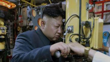 김정은도 핵잠수함을 건조한다는데… 이번엔 어떤 괴물이?