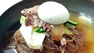 진한 육향 담긴 평양냉면에 상실한 고향의 맛 떠올렸다