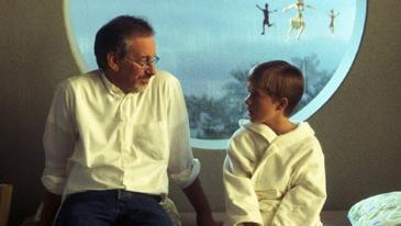 사랑이란 무엇?… AI는 답할 수 없는, 경험으로 깨달아야 하는 것들