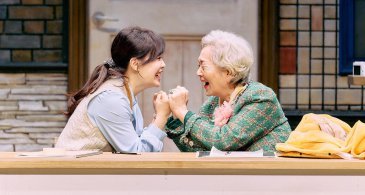 꿈을 향한 다정한 여정 연극 ‘노인의 꿈’-욕망을 향한 거침없는 질주 뮤지컬 ‘보니 앤 클라이드’