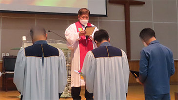 “사람은 바뀔 수 있습니다. 물론 쉽지는 않지요”