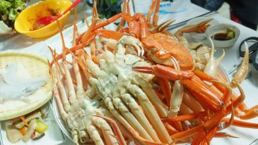 봄을 부르는 맛, 왕돌초에서 자란 울진대게의 향연