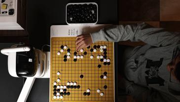 바둑 기보 대신, 엔비디아 칩 가득… “큰그림은 아직 인간 몫”