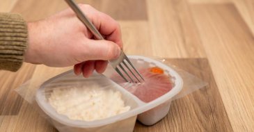 “설거지조차 사치”…학부모 사로잡은 ‘5분 간편식’