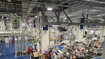 日 ‘건담’ 판매량 두 배로 늘고, 지역 관광도 살려… 韓태권브이도 도전장