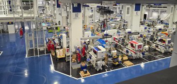 日 ‘건담’ 판매량 두 배로 늘고, 지역 관광도 살려… 韓태권브이도 도전장