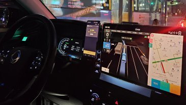 차선 급변경 ‘칼치기’에 스스로 속도 줄여… 택시기사 “무분별 개방땐 생계위협” 우려