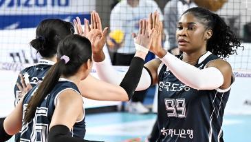 모마-실바 둘이서 95%…11년 만에 돌아온 ‘몰방 챔프전’