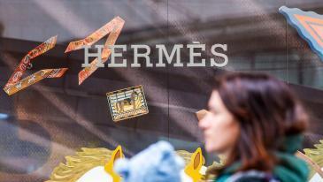 비쌀수록 잘 팔린다… 수시로 값 올린 ‘에루샤’ 매출 신기록