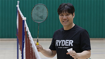 “셔틀콕 때리며 건강과 사업 아이디어 두 마리 토끼 잡아요”
