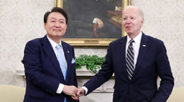 ‘워싱턴 선언’은 韓美 연합방위태세의 중요 진전[세계의 눈/토머스 허버드]