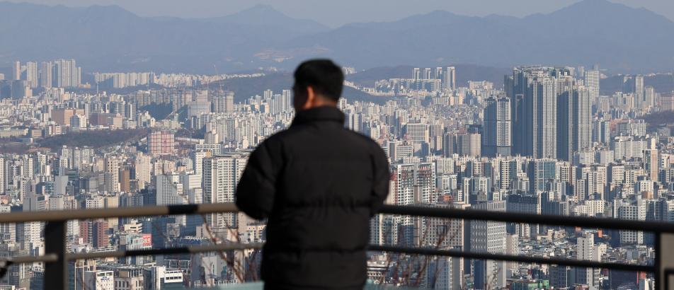 서울 자치구 절반이 집값 하락·보합…‘영끌족’ 경매도 최다